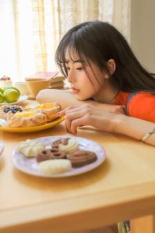 囚禁少女电影免费播放